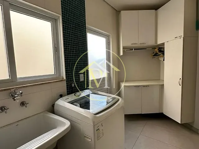 Casa com 360m² 4 quartos e 5 banheiros, à venda, no bairro Condomínio Mont Blanc em Sorocaba