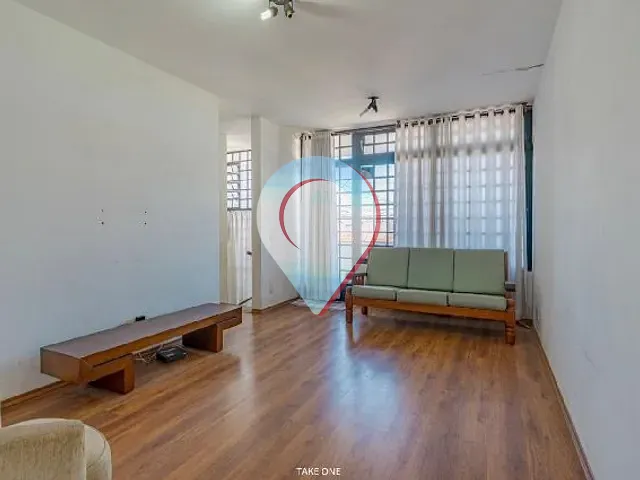 Casa com 307m² 3 quartos e 5 banheiros, à venda, no bairro Vila Municipal em Jundiaí