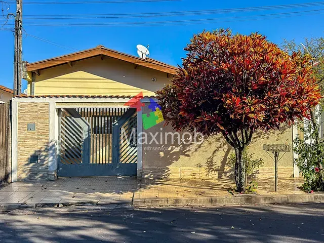 Casa com 160m² 2 quartos e 1 banheiro, para alugar, no bairro Loteamento Della Rocha em Itapira