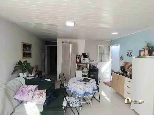 Casa com 100m² 2 quartos e 2 banheiros, à venda, no bairro Sítio Cercado em Curitiba