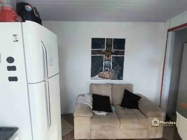Casa com 100m² 2 quartos e 2 banheiros, à venda, no bairro Sítio Cercado em Curitiba