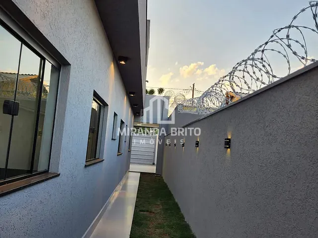 Casa com 203m² 3 quartos e 3 banheiros, à venda, no bairro Jardim Buriti Sereno em Aparecida de Goiânia