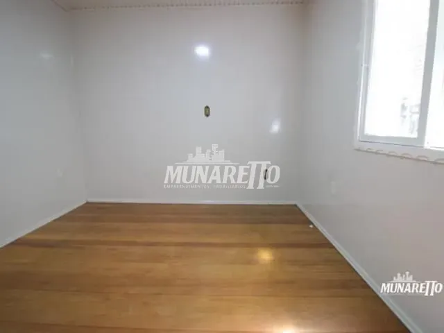 Casa com 324m² 3 quartos e 2 banheiros, à venda, no bairro Santa Cruz em Concórdia
