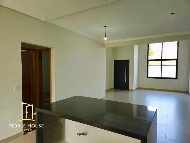 Casa 3 quartos e 3 banheiros, à venda, no bairro Bosque em Vinhedo