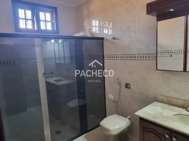 Casa com 270m² 3 quartos e 1 banheiro, à venda, no bairro Centro em Vargem Grande do Sul