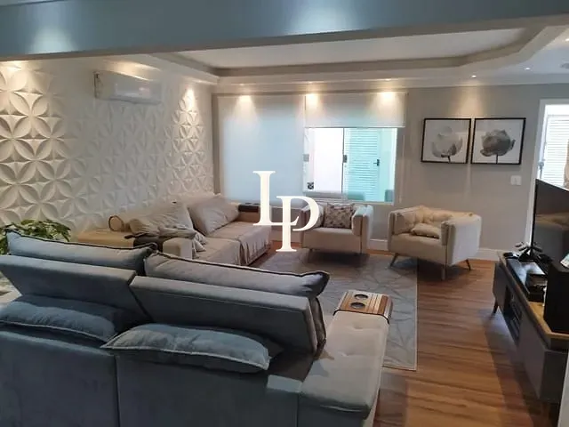 Casa com 389m² 3 quartos e 3 banheiros, à venda, no bairro Jardim São Caetano em São Caetano do Sul