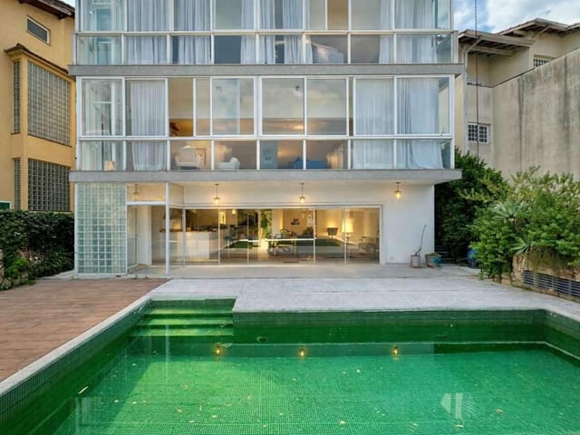 Casa com 416m² 5 quartos e 7 banheiros, à venda, no bairro São Paulo II em Cotia