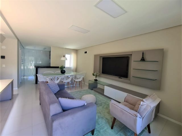 Casa com 80m² 3 quartos e 2 banheiros, à venda, no bairro Lagoa Redonda em Fortaleza