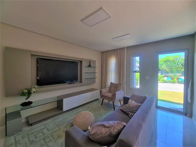 Casa com 80m² 3 quartos e 2 banheiros, à venda, no bairro Lagoa Redonda em Fortaleza