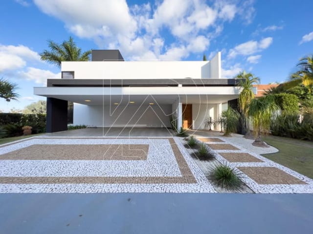 Casa com 800m² 5 quartos e 6 banheiros, à venda, no bairro Bairro Itapema em Itatiba