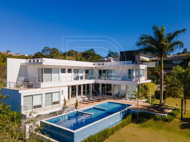 Casa com 800m² 5 quartos e 6 banheiros, à venda, no bairro Bairro Itapema em Itatiba
