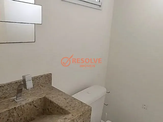 Casa 3 quartos e 3 banheiros, à venda, no bairro Freguesia da Escada em Guararema