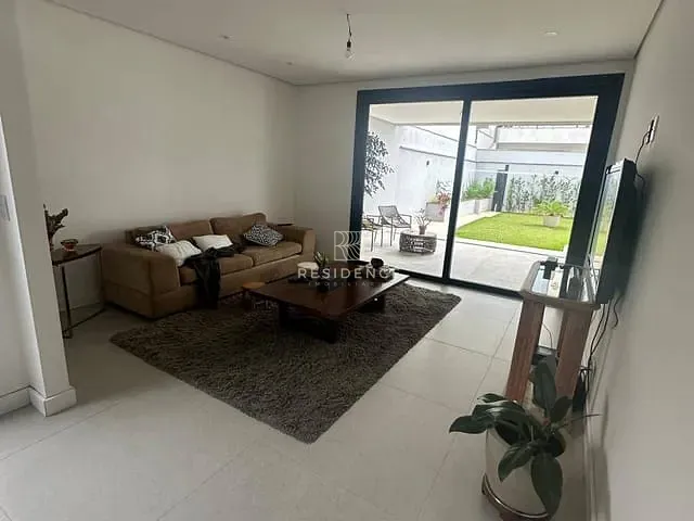 Casa com 360m² 2 quartos e 4 banheiros, à venda, no bairro Jardim Provence 1 em Volta Redonda