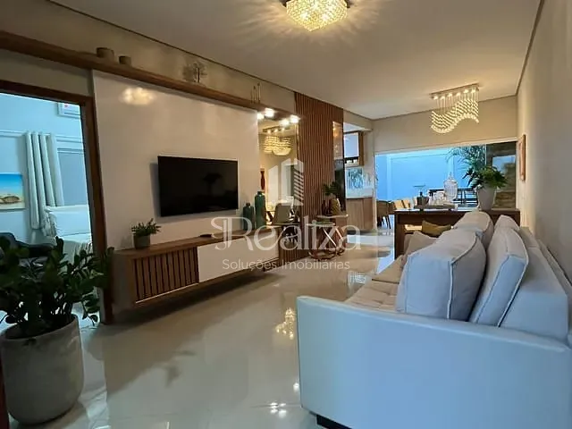 Casa 3 quartos e 4 banheiros, à venda, no bairro Pontal em Ilhéus
