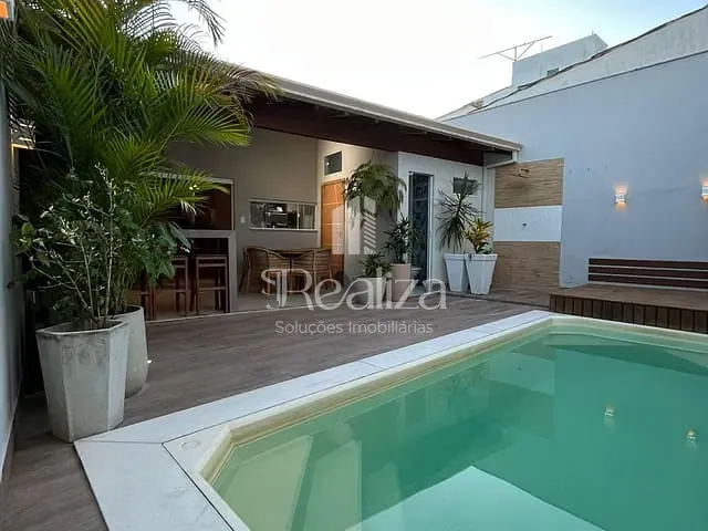Casa 3 quartos e 4 banheiros, à venda, no bairro Pontal em Ilhéus