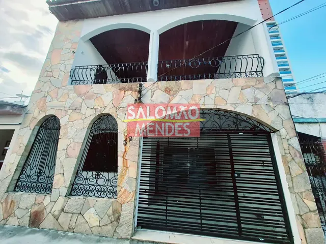 Casa 3 quartos e 3 banheiros, à venda, no bairro Marco em Belém