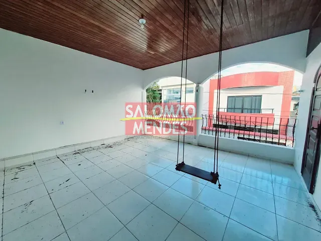 Casa 3 quartos e 3 banheiros, à venda, no bairro Marco em Belém
