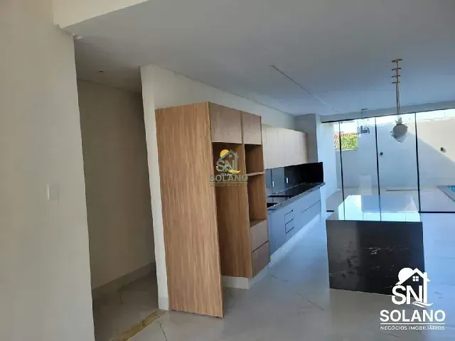 Casa com 420m² 3 quartos e 4 banheiros, à venda, no bairro Jardim Atlântico em Goiânia