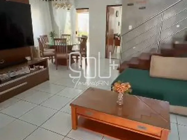 Casa com 200m² 4 quartos e 4 banheiros, à venda, no bairro Pitimbu em Natal