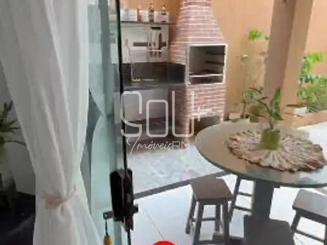 Casa com 200m² 4 quartos e 4 banheiros, à venda, no bairro Pitimbu em Natal