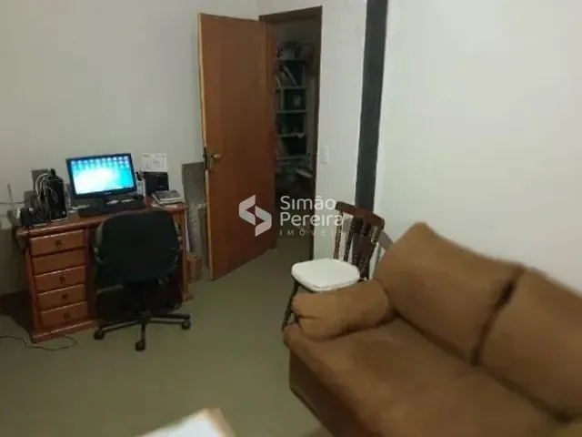 Casa 3 quartos e 2 banheiros, à venda, no bairro Araras em Petrópolis