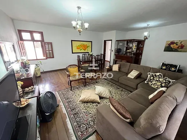 Casa com 478m² 3 quartos e 2 banheiros, à venda, no bairro Jardim Belvedere em Volta Redonda