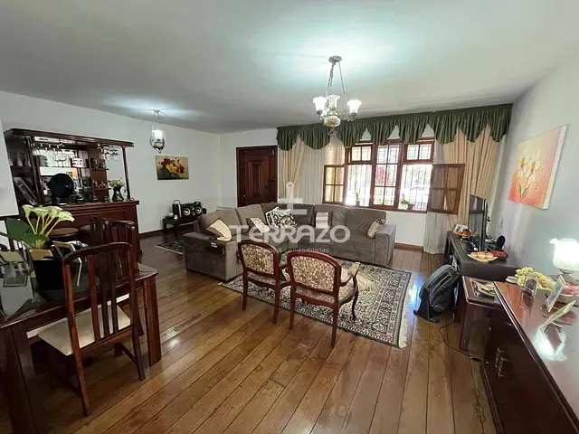 Casa com 478m² 3 quartos e 2 banheiros, à venda, no bairro Jardim Belvedere em Volta Redonda