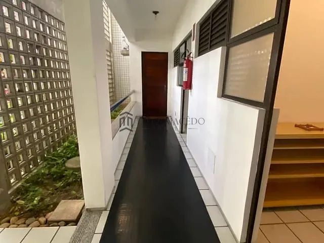 Casa com 289m² 1 quarto e 9 banheiros, à venda, no bairro Casa Forte em Recife