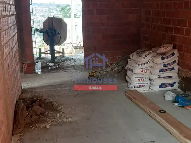 Casa 3 quartos e 1 banheiro, à venda, no bairro Santa Terezinha em Colombo