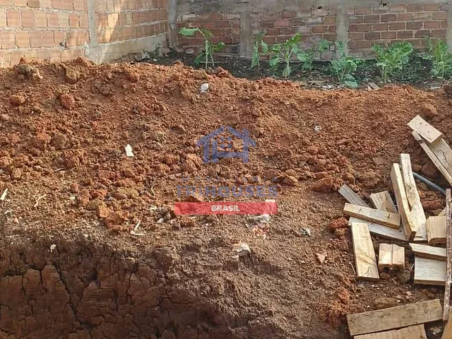 Casa 3 quartos e 1 banheiro, à venda, no bairro Santa Terezinha em Colombo