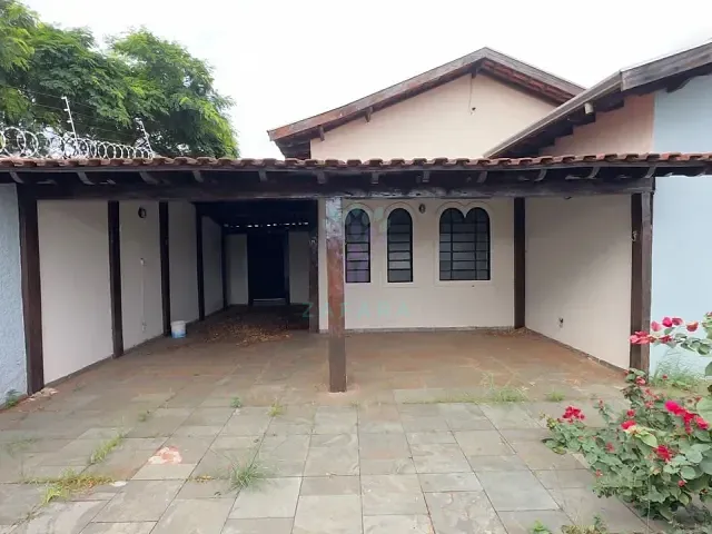 Casa com 360m² 3 quartos e 4 banheiros, à venda, no bairro Jardim São Bento em Campo Grande