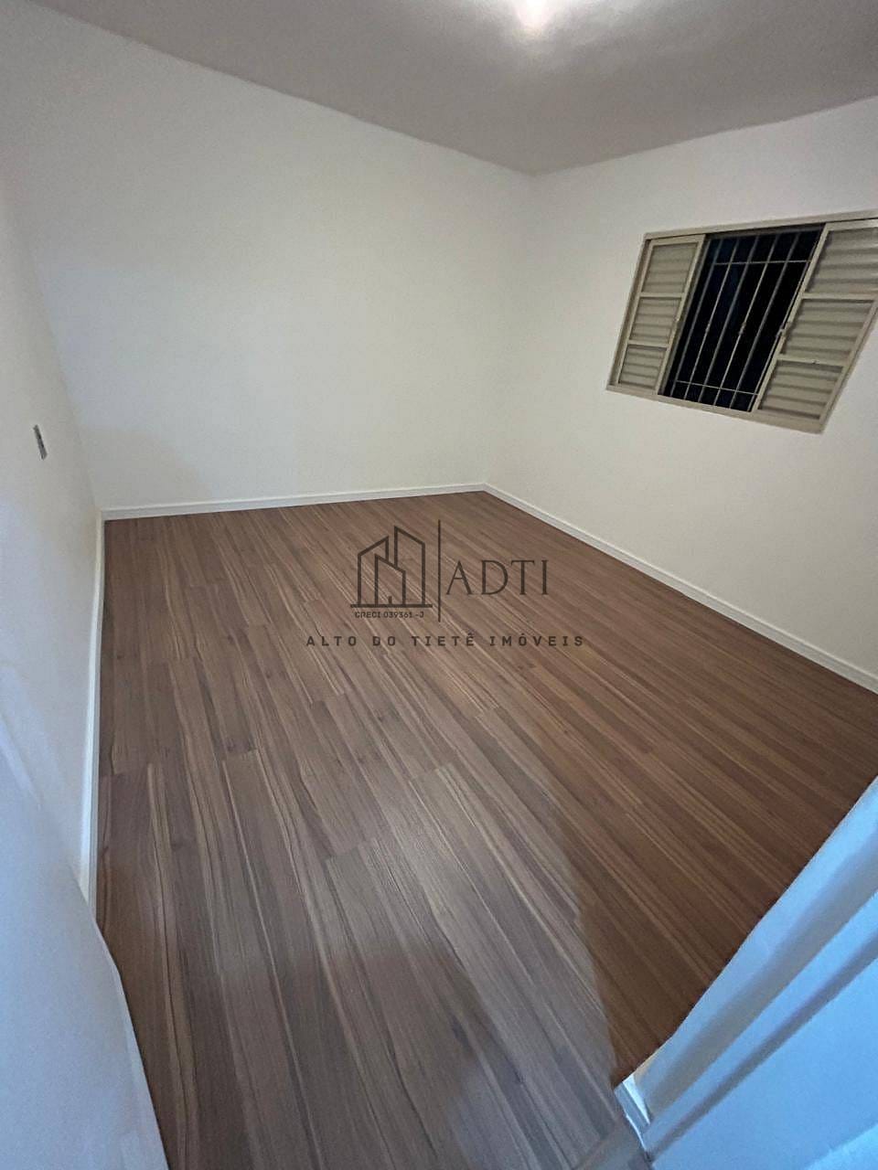 Casa à venda com 2 quartos, 90m² - Foto 7
