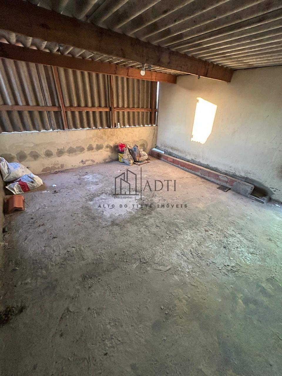 Casa à venda com 2 quartos, 90m² - Foto 12