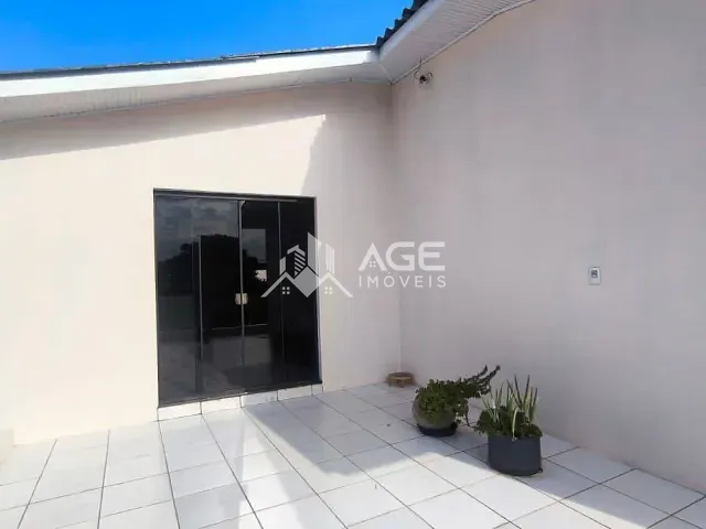 Casa 4 quartos e 3 banheiros, à venda, no bairro Três Vendas em Erechim