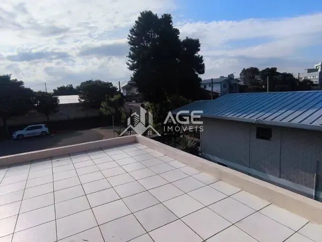 Casa 4 quartos e 3 banheiros, à venda, no bairro Três Vendas em Erechim