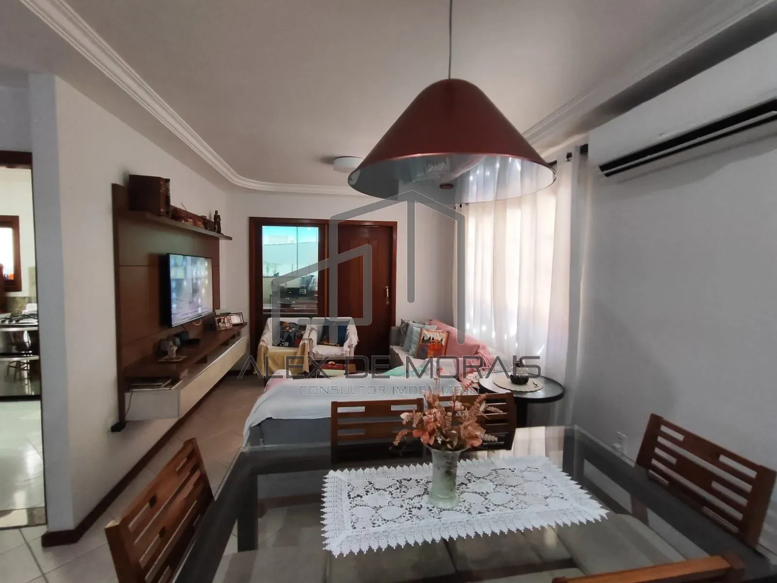 Casa, 3 quartos, 220 m² - Foto 1