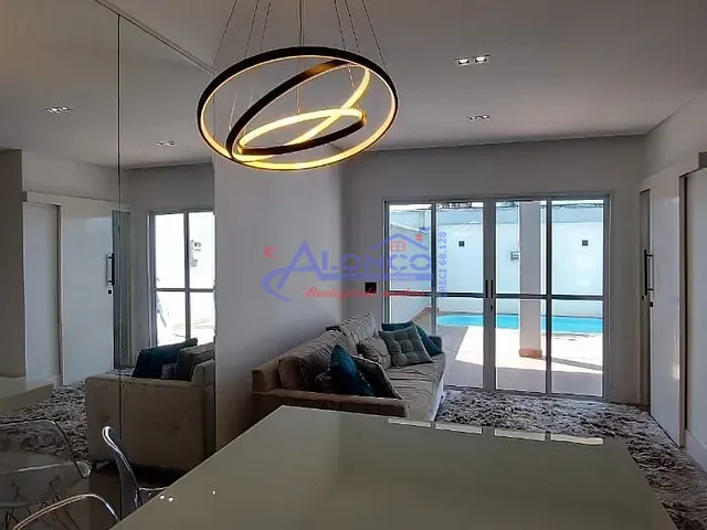 Casa com 130m² 3 quartos e 2 banheiros, à venda, no bairro Jardim Santa Maria em Jacareí