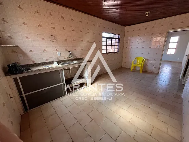 Casa 4 quartos e 2 banheiros, à venda, no bairro Cristiano de Carvalho em Barretos