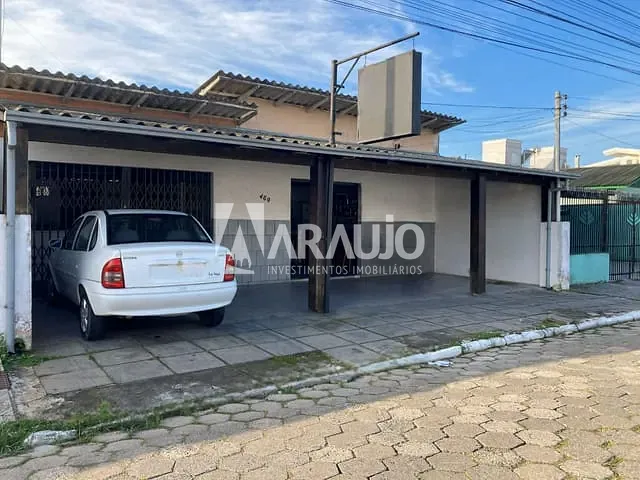 Casa com 250m² 2 quartos e 1 banheiro, à venda, no bairro Cordeiros em Itajaí