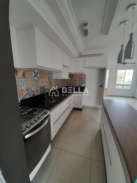 Casa à venda com 2 quartos, 100m² - Foto 17