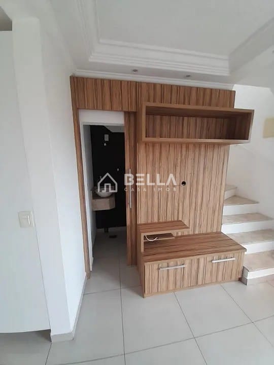 Casa à venda com 2 quartos, 100m² - Foto 18