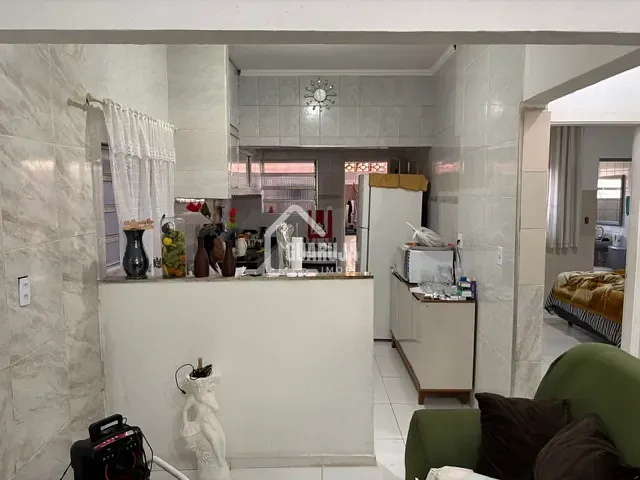 Casa 2 quartos e 1 banheiro, à venda, no bairro Balneario Praia do Perequê em Guarujá