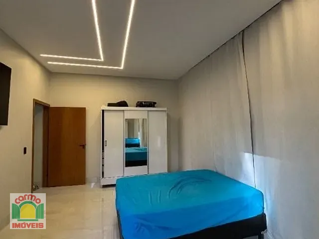 Casa com 300m² 3 quartos e 2 banheiros, à venda, no bairro Parque São Jerônimo em Anápolis