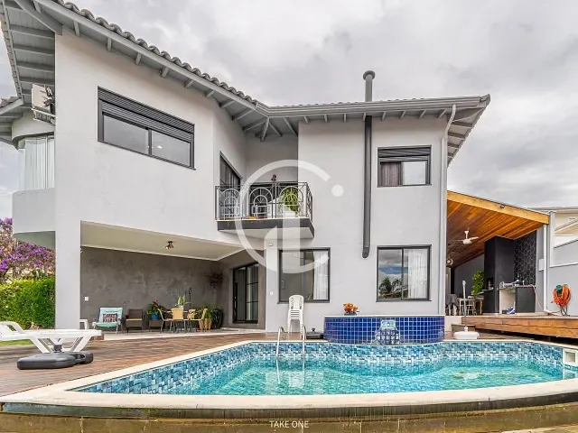 Casa 4 quartos e 5 banheiros, à venda, no bairro Pinheirinho em Vinhedo
