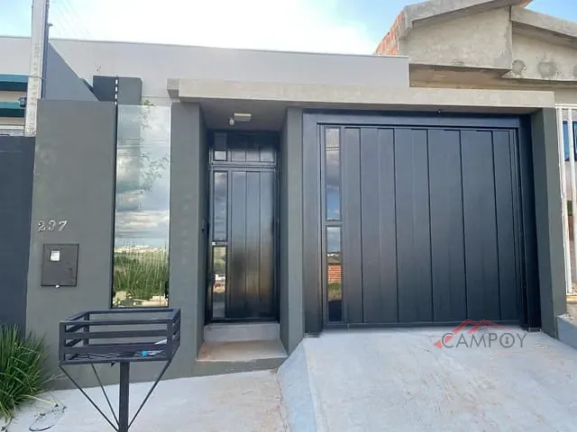Casa com 180m² 3 quartos e 2 banheiros, à venda, no bairro Loteamento Residencial Florais Do Lago em Apucarana