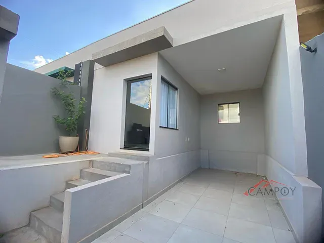Casa com 180m² 3 quartos e 2 banheiros, à venda, no bairro Loteamento Residencial Florais Do Lago em Apucarana