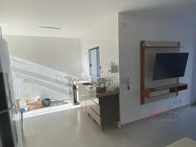 Casa com 180m² 3 quartos e 2 banheiros, à venda, no bairro Loteamento Residencial Florais Do Lago em Apucarana
