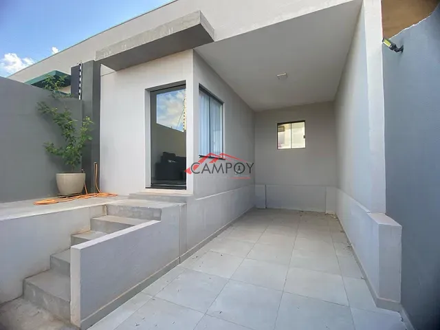 Casa com 180m² 3 quartos e 2 banheiros, à venda, no bairro Loteamento Residencial Florais Do Lago em Apucarana