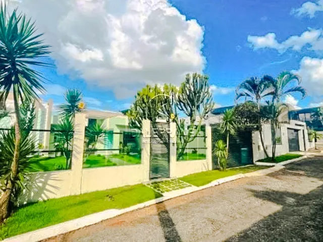 Casa com 640m² 4 quartos e 5 banheiros, à venda, no bairro Setor Habitacional Arniqueira (Águas Claras) em Brasília
