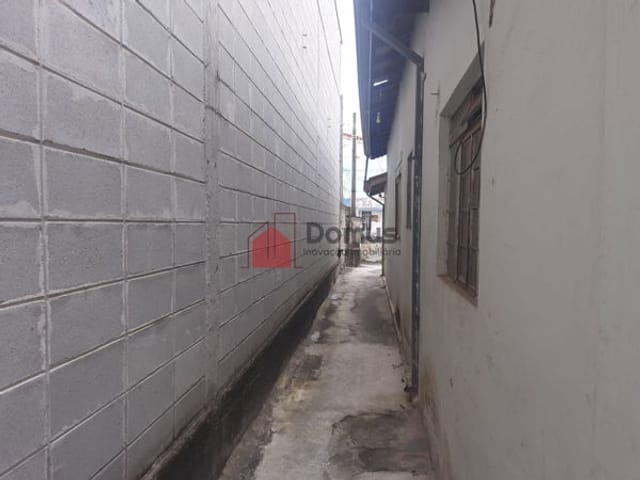 Casa com 376m² 3 quartos e 1 banheiro, à venda, no bairro São Benedito em Pindamonhangaba
